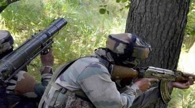 कश्मीर में पुलिस पार्टी पर आतंकी हमला, 6 पुलिसकर्मी शहीद