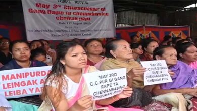 मणिपुर में एक और सामूहिक बलात्कार , महिलाओं ने किया प्रदर्शन